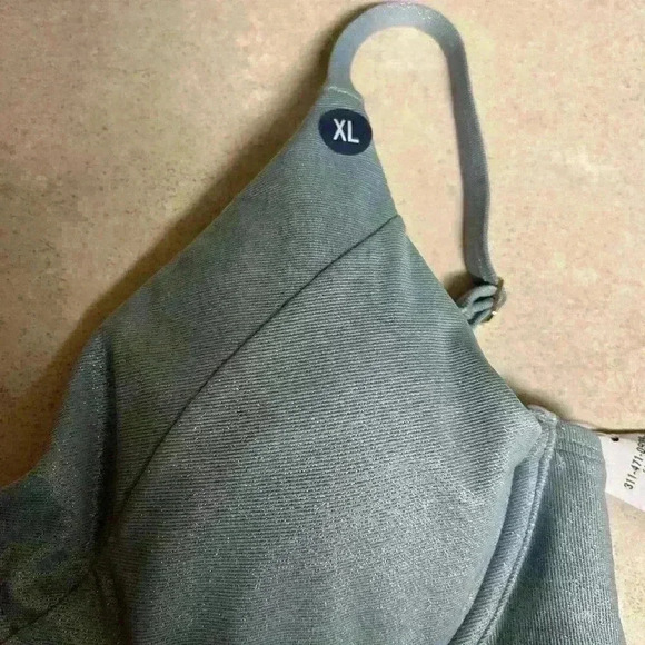 NWT grayish blue shimmer bikini tops size XL - Picture 3 of 3